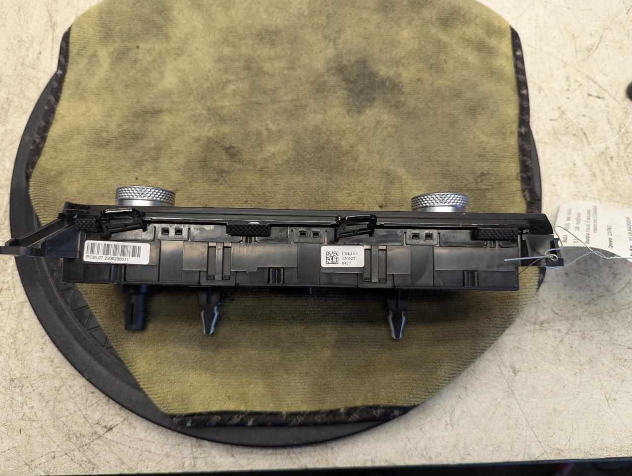 Temperature Control Korea Built US Market Fits 21-23 ELANTRA 819511