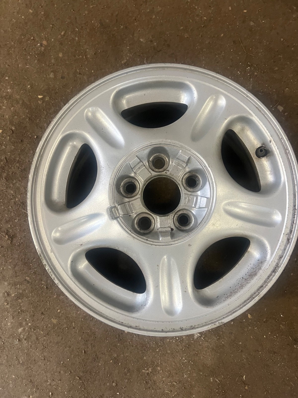 1996-1999 Ford Taurus 15′ Aluminum Wheel 5 Spoke Rim 15X6