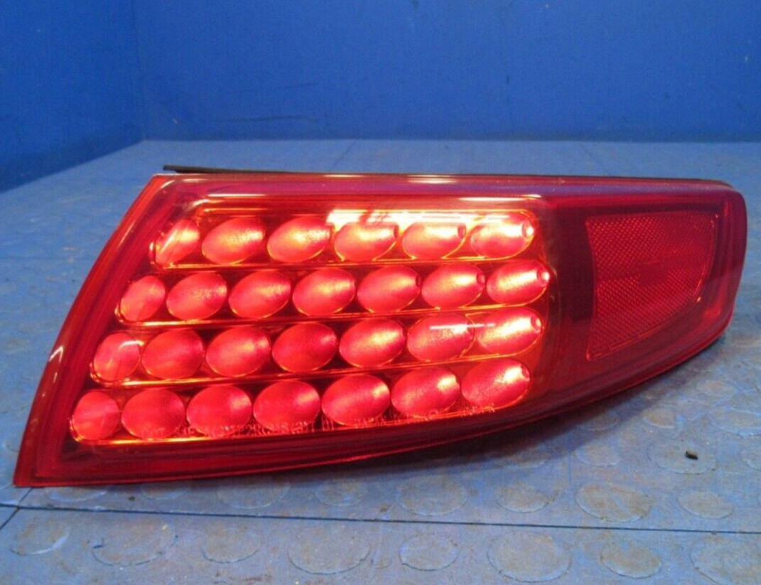 05-08 Infiniti FX35 FX45 Right Passenger Outer Taillight Tail Light Lamp Red 299