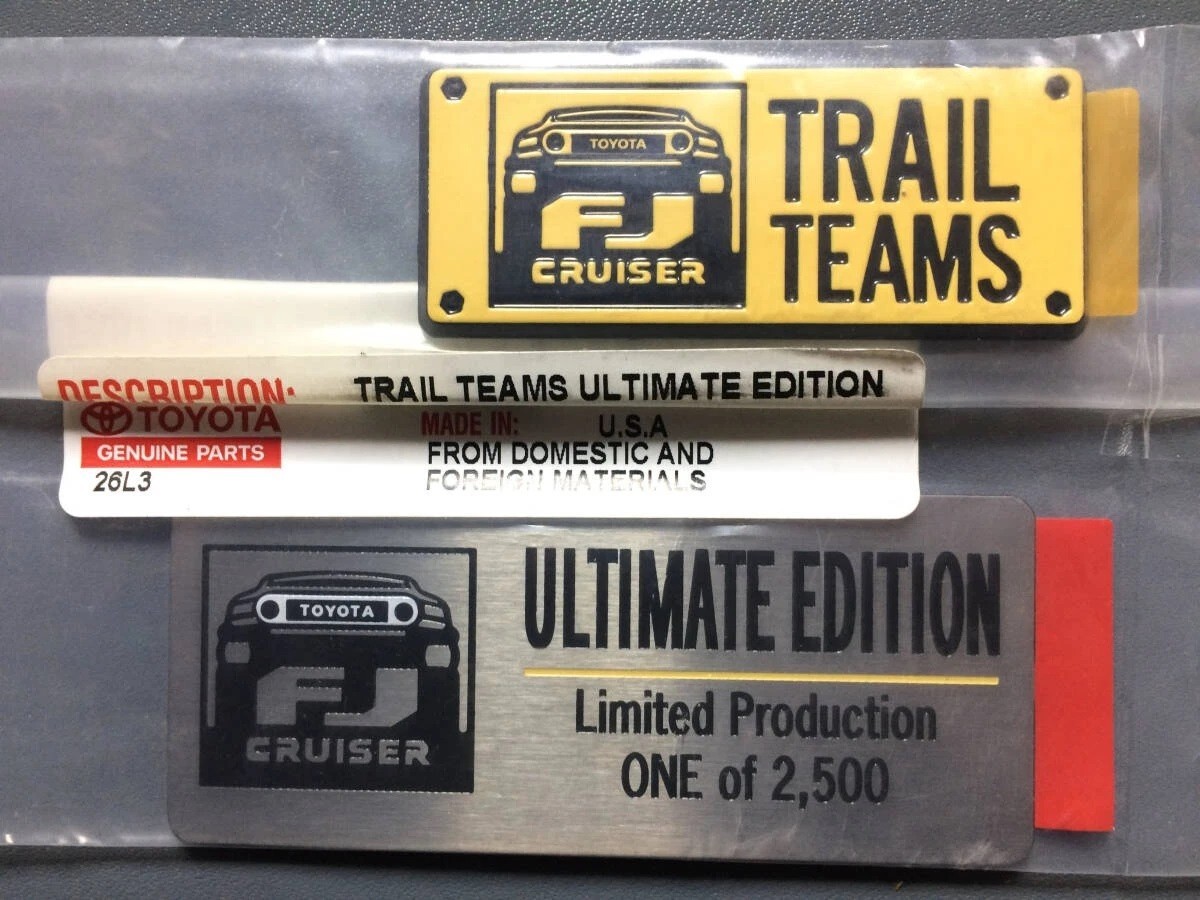 EMBLEM SPECIAL EDITION TRAIL TEAM FJ CRUISER 07-14 LIMITED PRODUCTION OEM GENUIN
