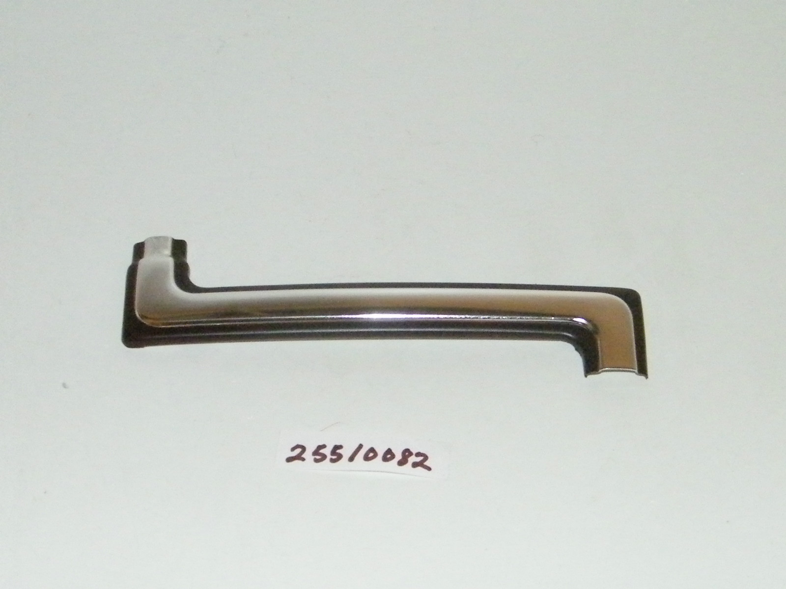 Rt Front Fender Ft Lower Moulding 1982 – 1983 Regal Wagon 25510082