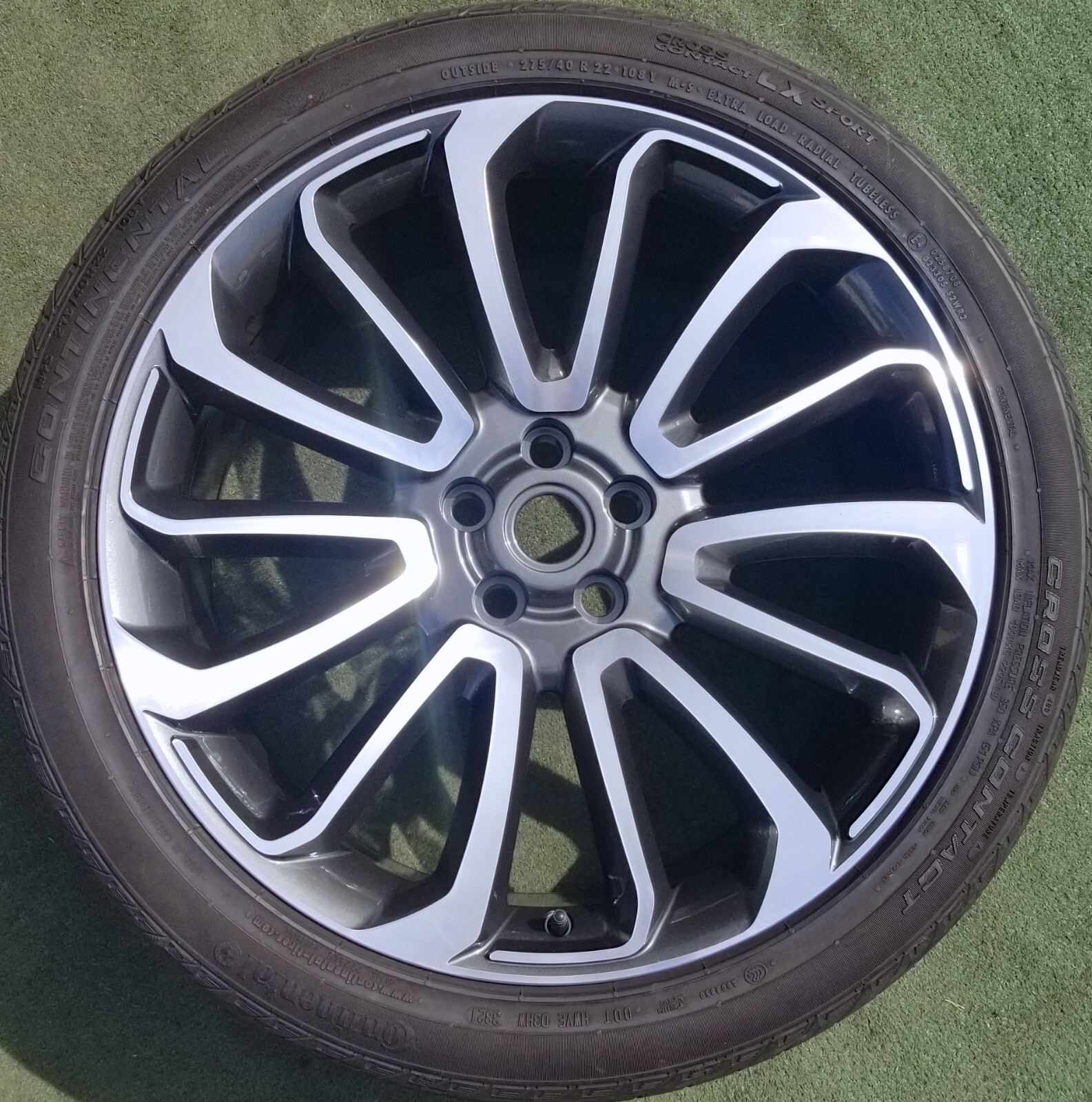 Range Rover Autobiography 22 in Wheel Tire OEM Factory Spec Land LR039141 72250