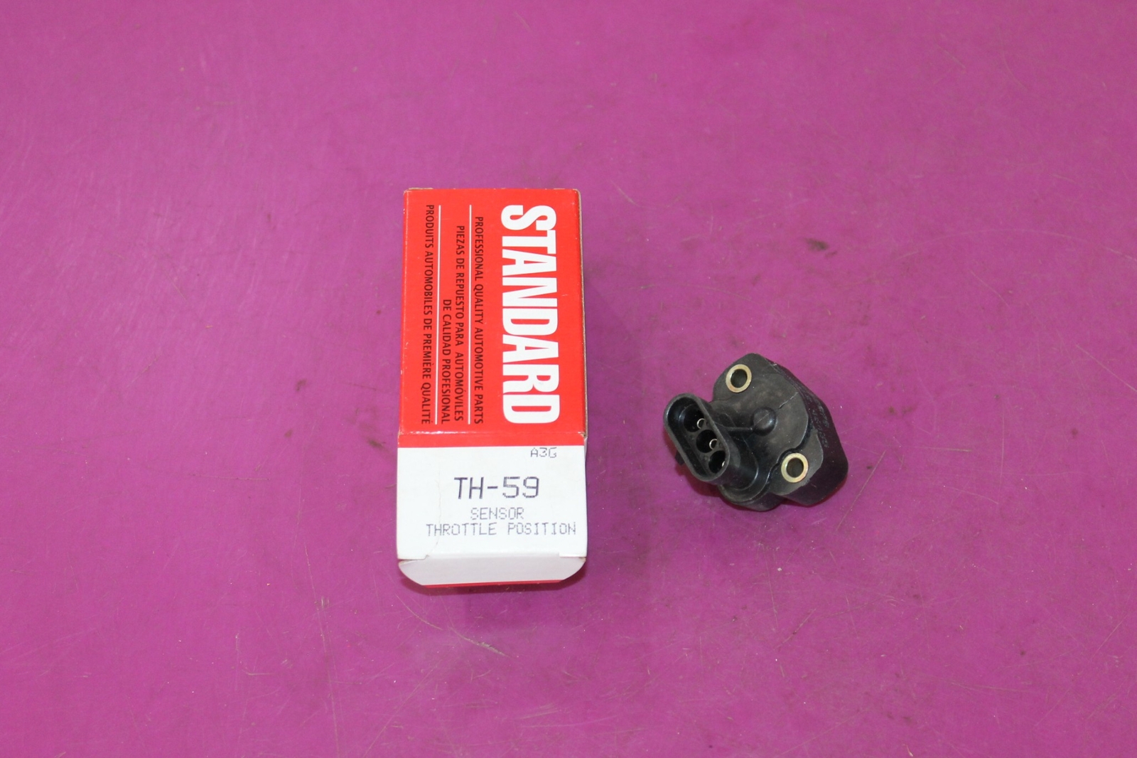 NOS Standard Motor Products Throttle Position Sensor. Part TH59. See pic.