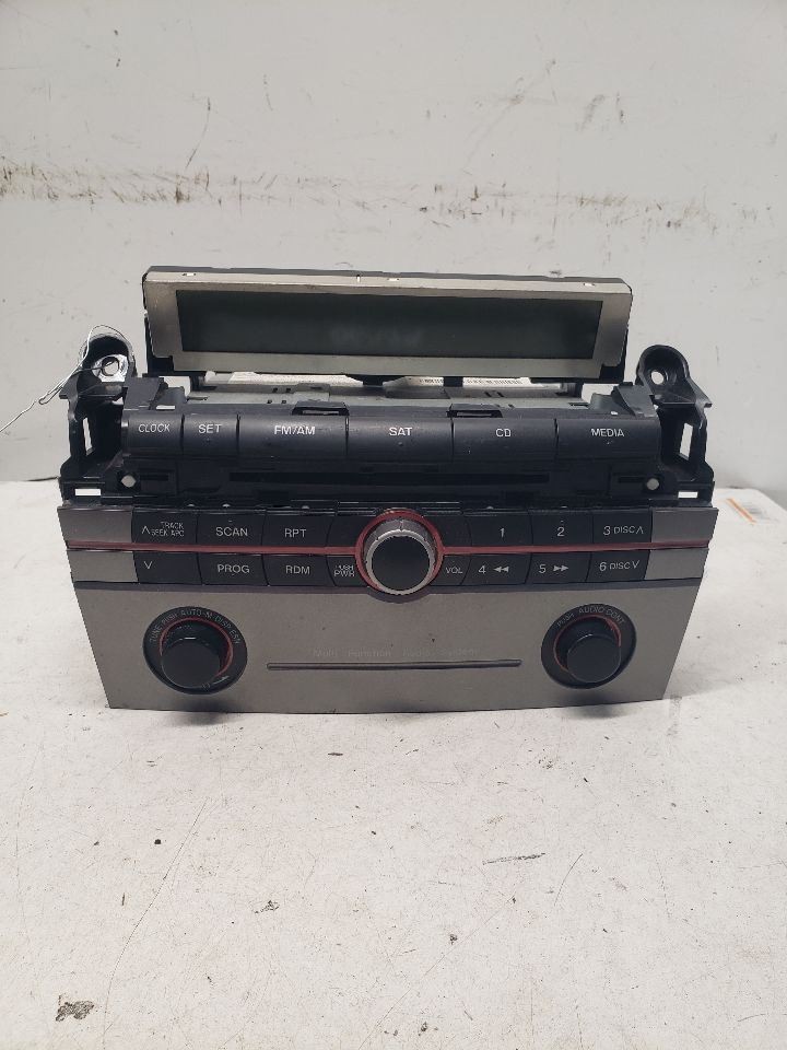 2006-2007 Mazda Mazda3 Radio Tuner And Receiver AM FM CD OEM 1449964