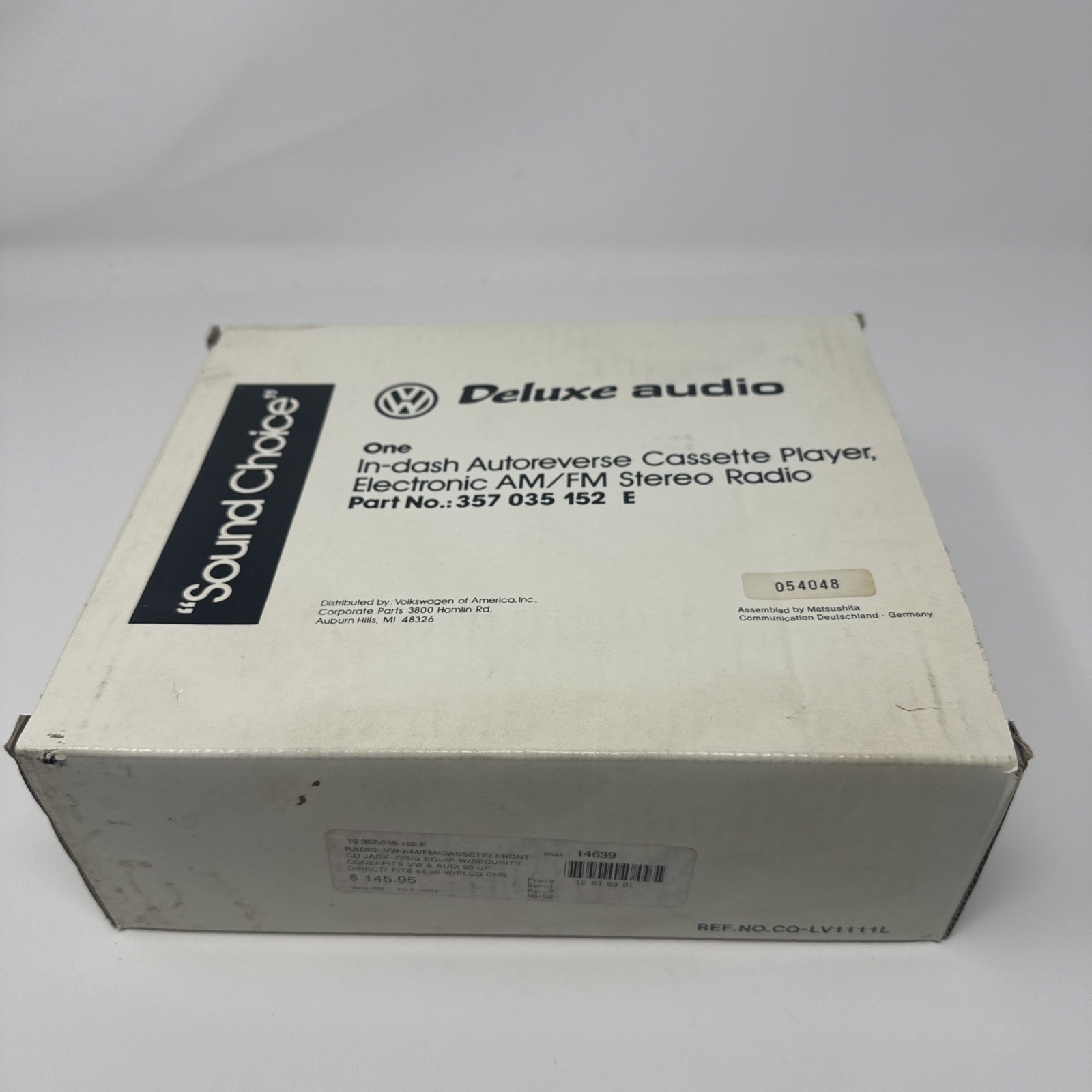 Volkswagen Duluxe Audio Factory Head Unit Cassette Player 90’s (357 035 152E)