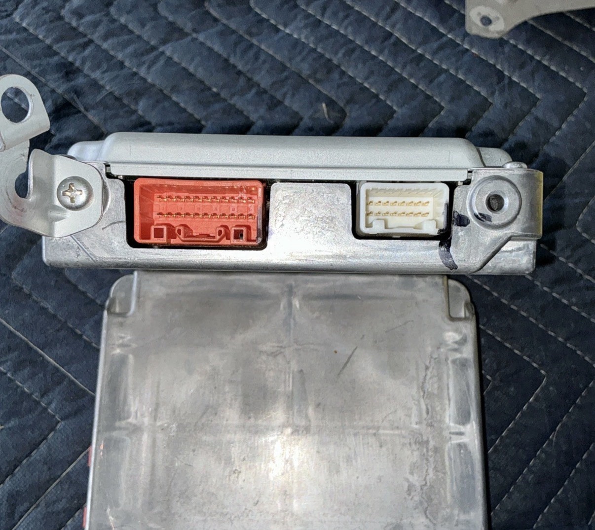 2004-2009 TOYOTA PRIUS VOLTAGE SENSOR MODULE 89890-47090