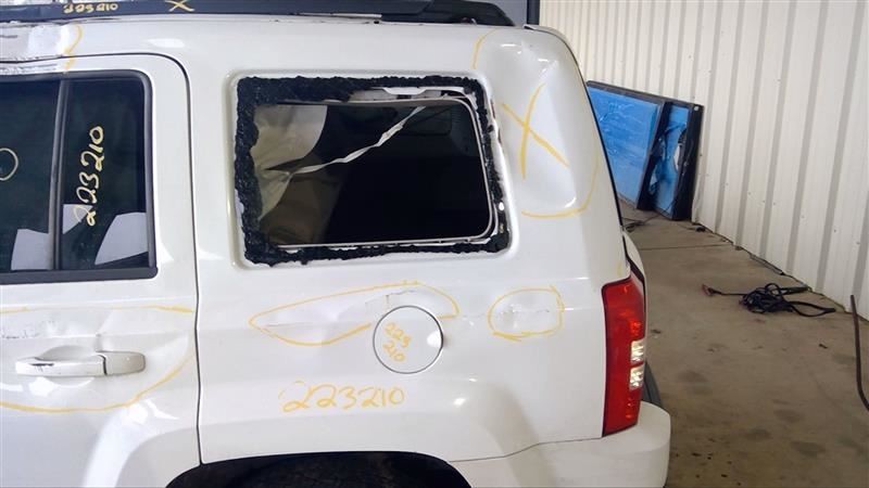 Engine ECM Classic Style Vertical Rear Door Handle Fits 13-17 COMPASS 950357