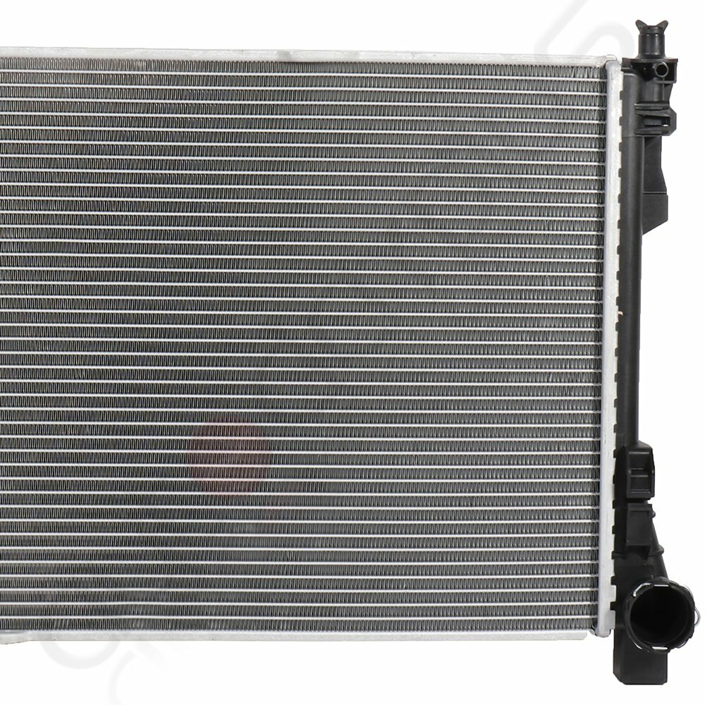 Aluminum Radiator For 06-07 Mercedes-Benz C280 with 2pcs 8-10mm 27-51mm Clamps