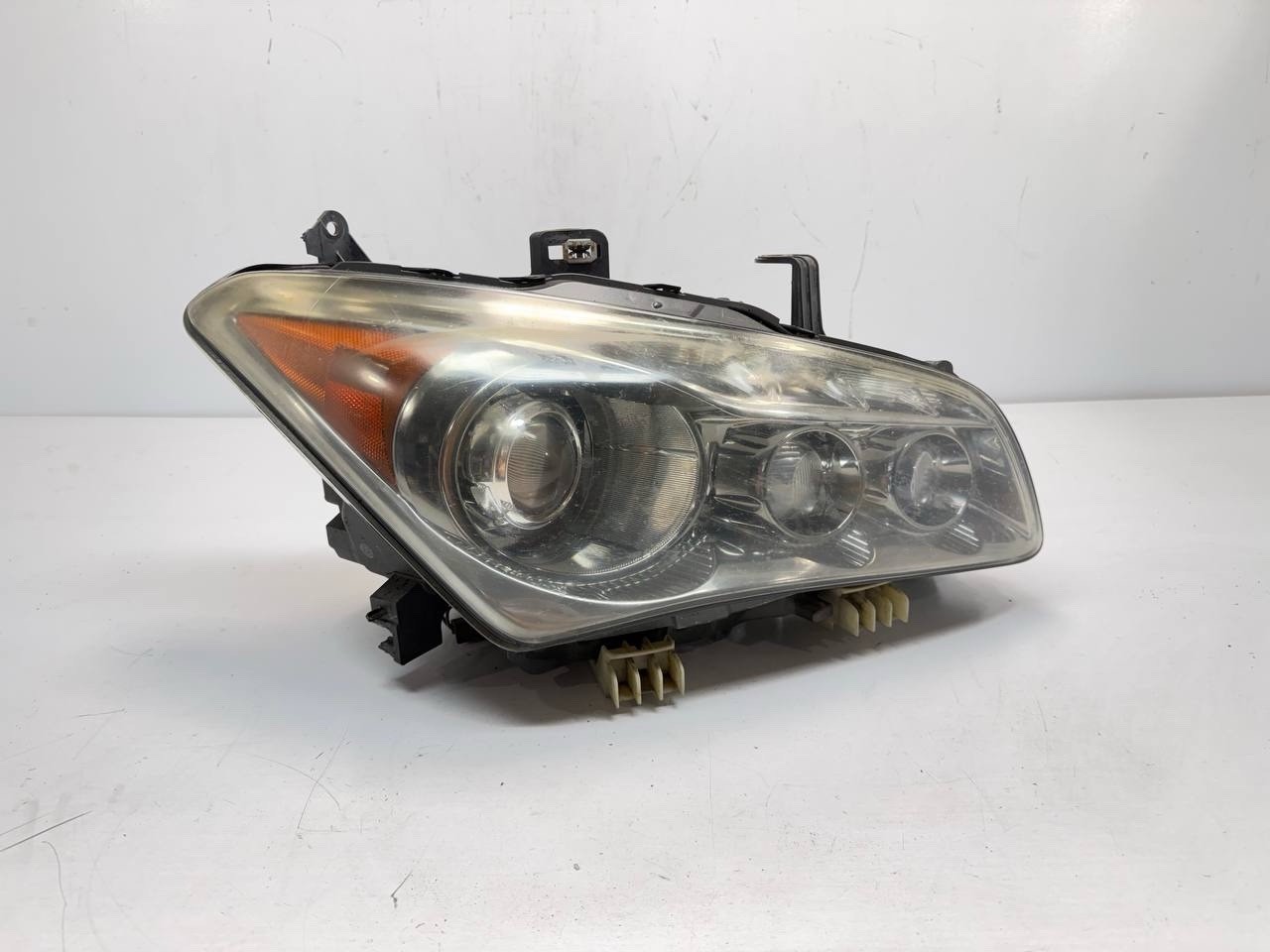 2013 Infiniti QX56 Right Passenger HID Xenon Headlight OEM
