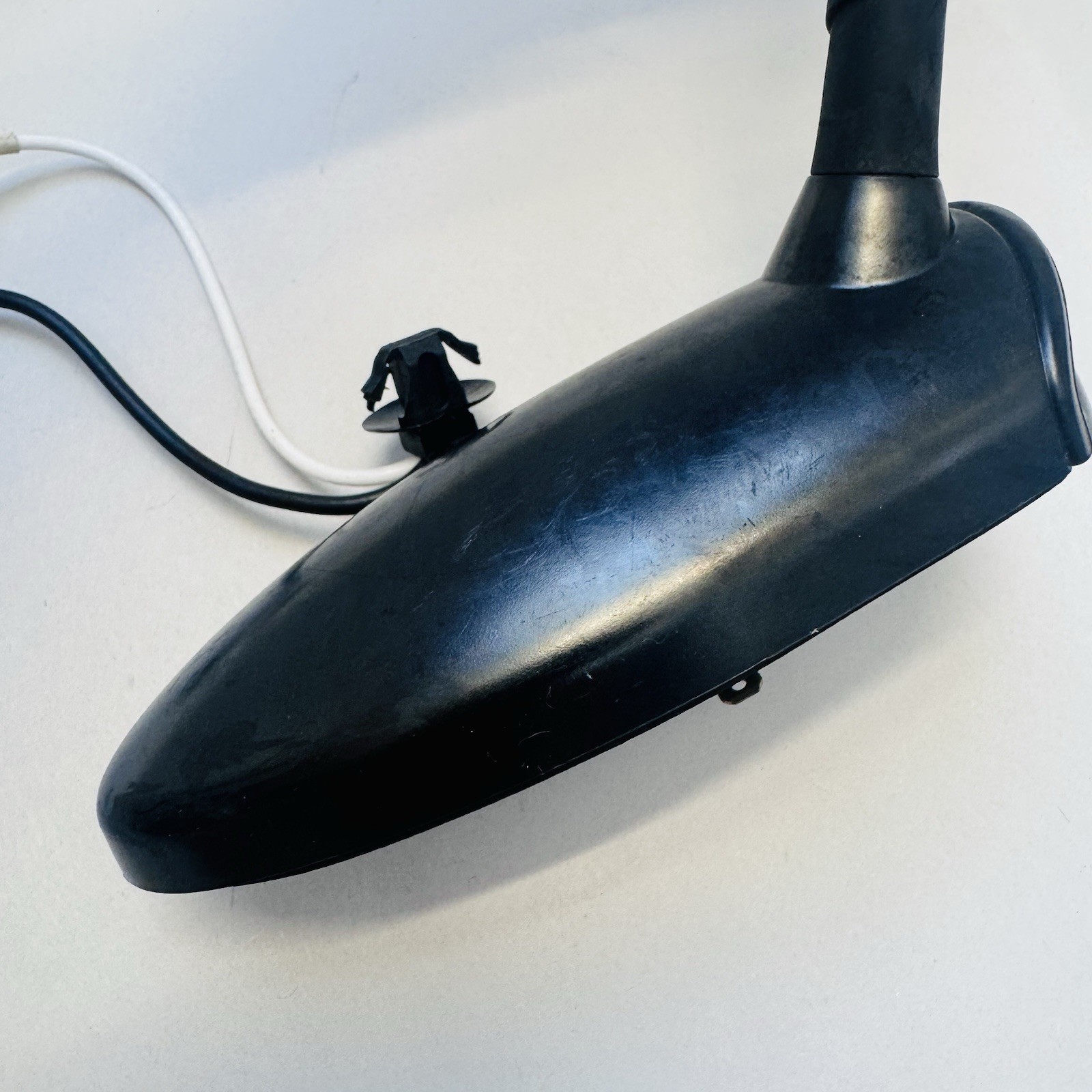 ? 2011-2015 Kia Sorento Roof Mounted Radio Antenna 96210-1U000 OEM Black