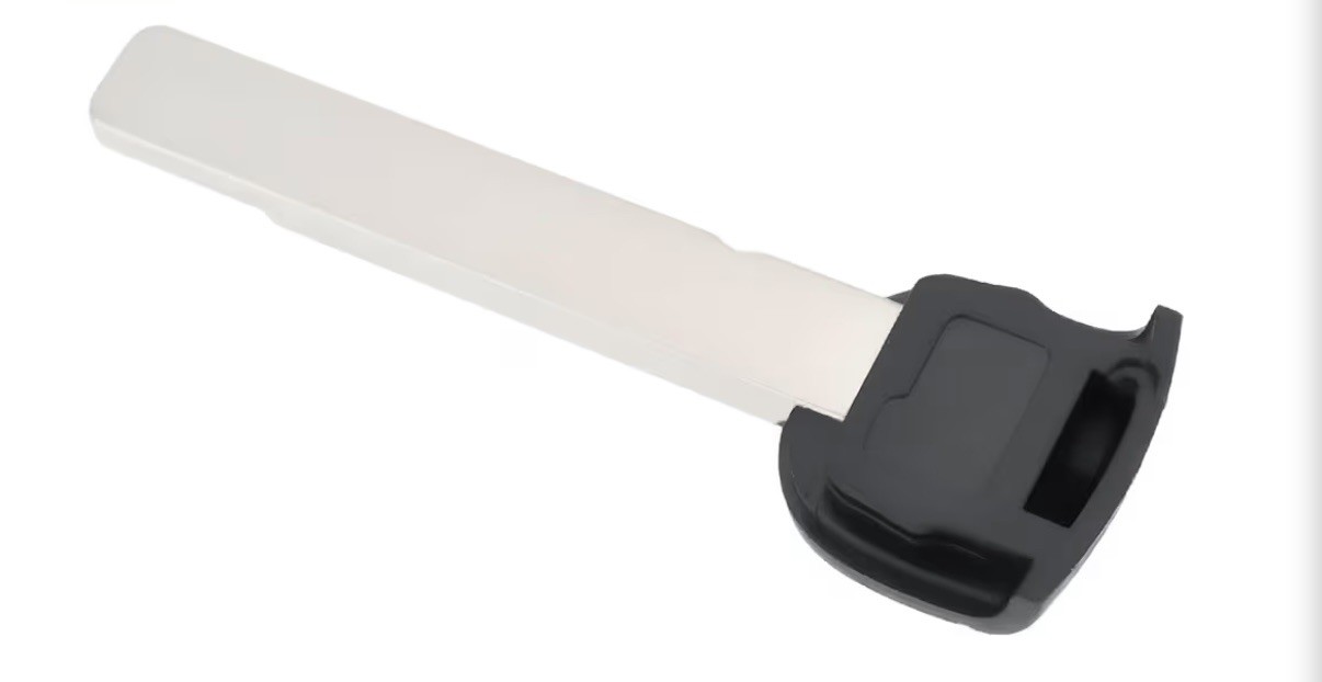HU162T UNCUT KEY BLADE for PORSCHE PANAMERA, CAYENNE, CAYMAN TAYCAN 911 2018-25