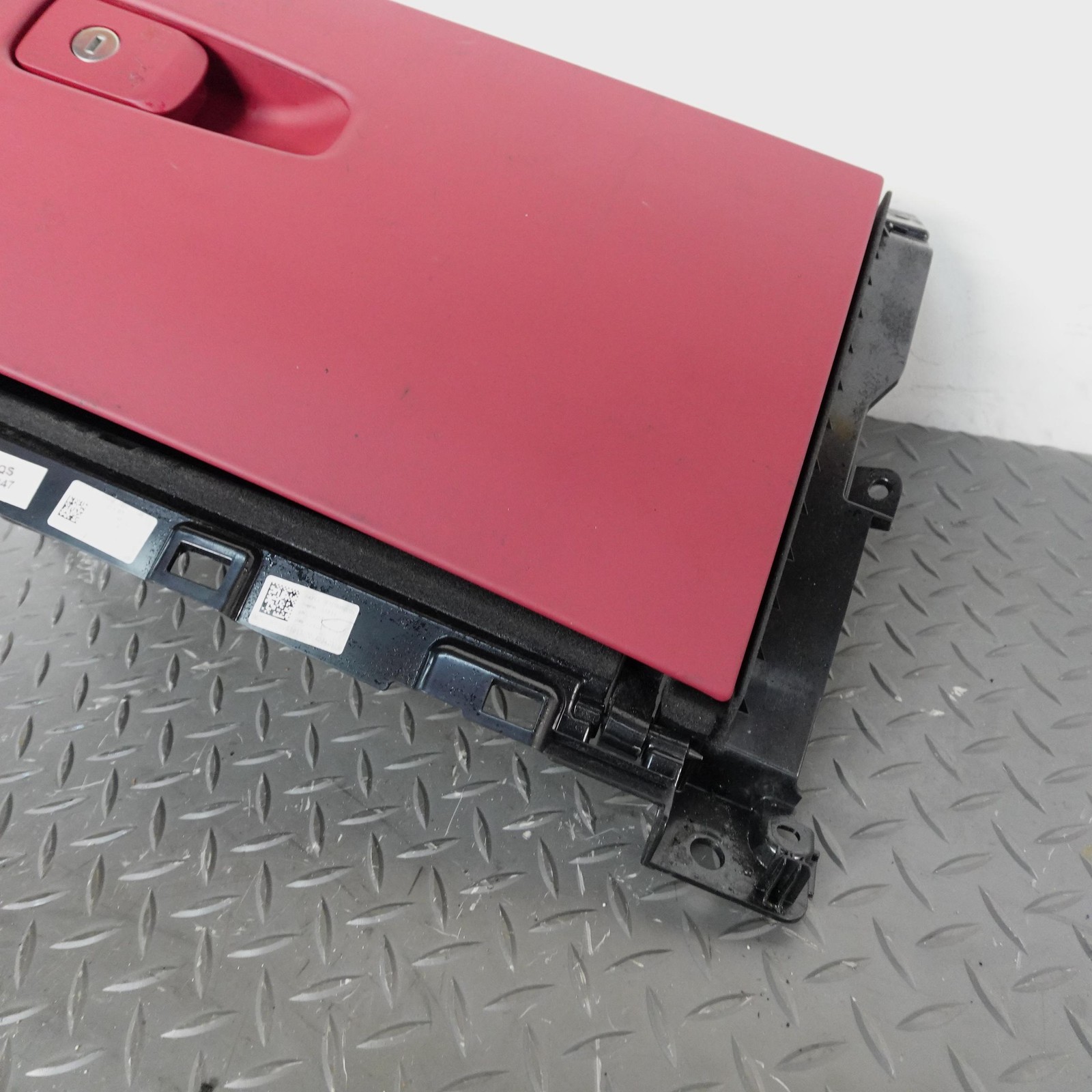 2023 MASERATI GRECALE FRONT RIGHT PASSENGER LOWER DASH GLOVE BOX STORAGE BIN OEM