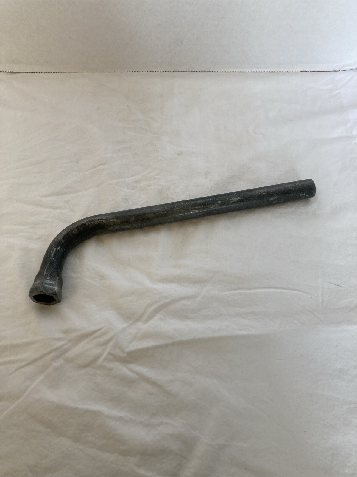 4d0012219a Radmutternschlüssel (Schlüssel) FOR Volkswagen Golf DE1755521-14