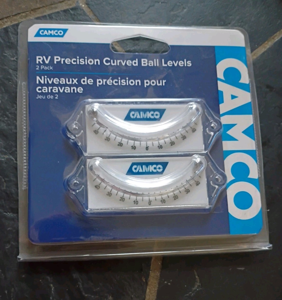 Camco 25553 3-1/2″ Screw-Mount Precision Curved Ball Level – 2pk