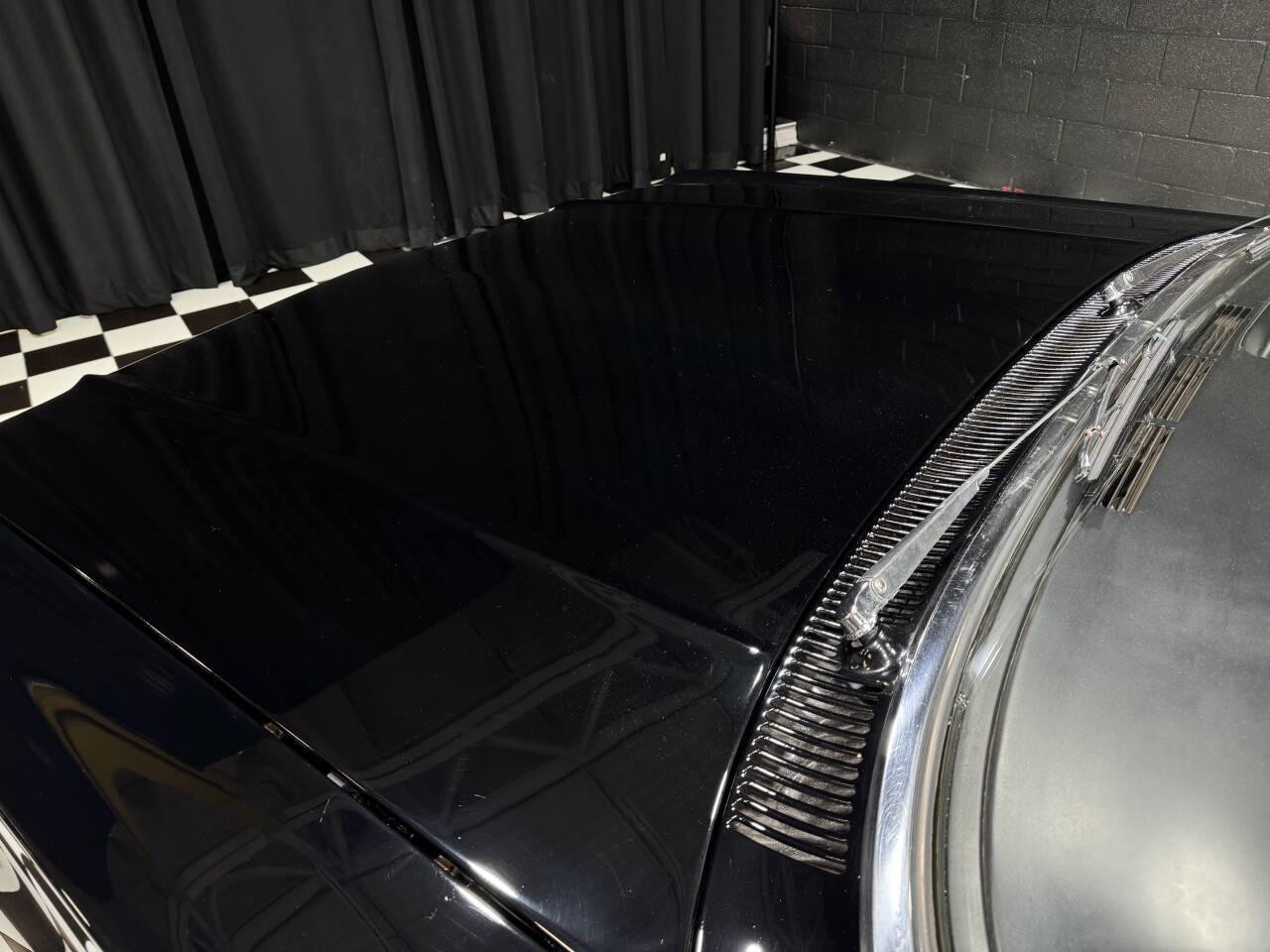 1963 Chevrolet Impala SS 409/340 HP – L-33 NUMBERS MATCHING – 4-Speed