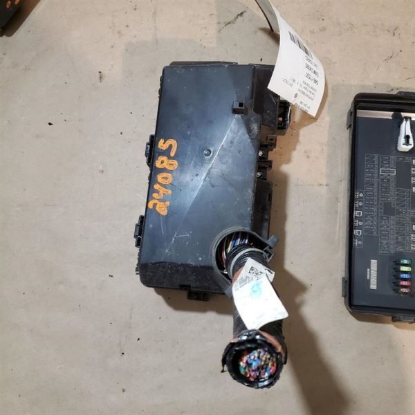 Fuse Box Engine Right Hand Engine Compartment EX-L AWD Fits 16-18 PILOT 256008