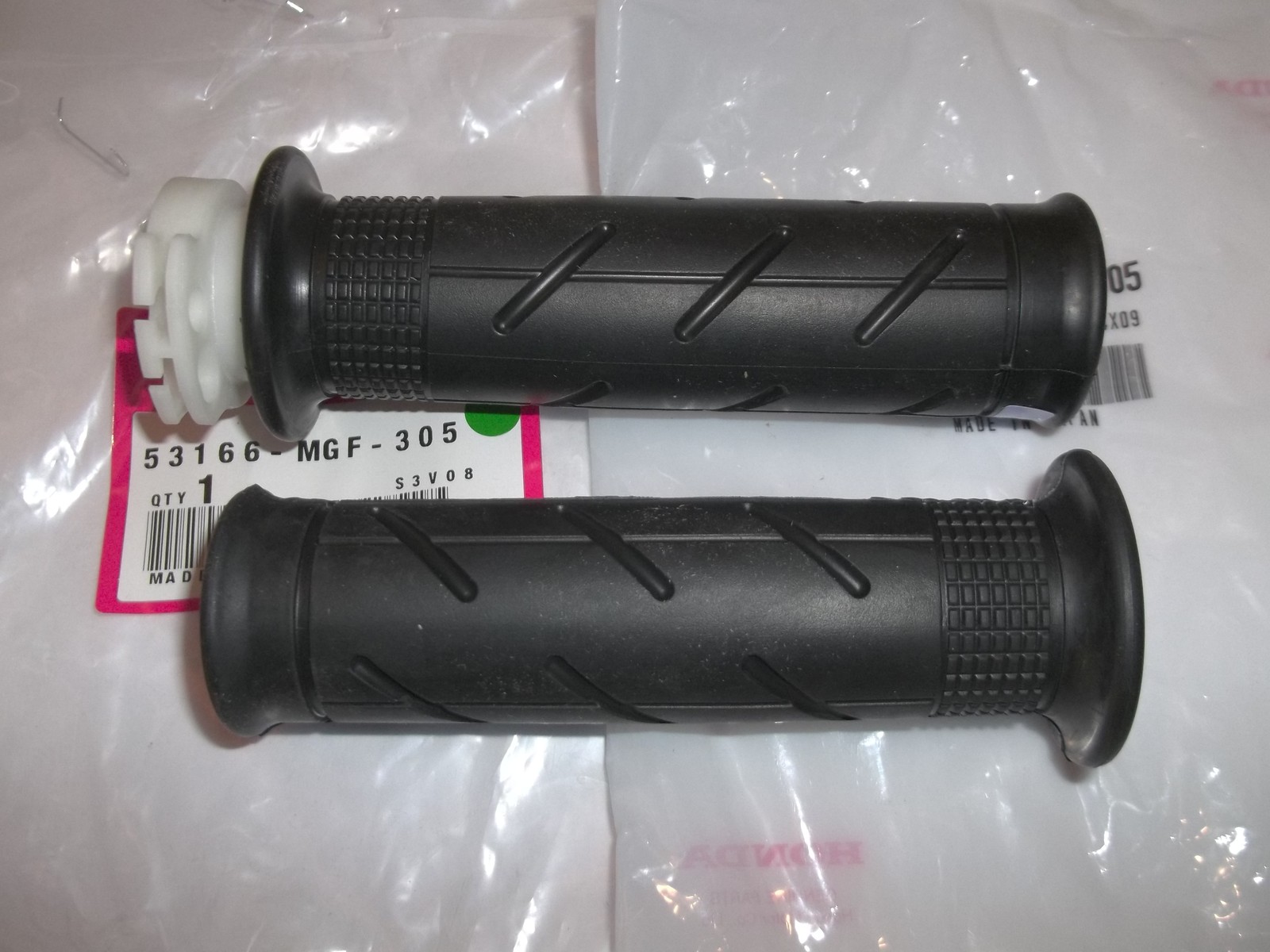 New OEM Honda Throttle Tube Grips CBR600RR CBR1000RR CBR 600 1000 NT700 NT 700