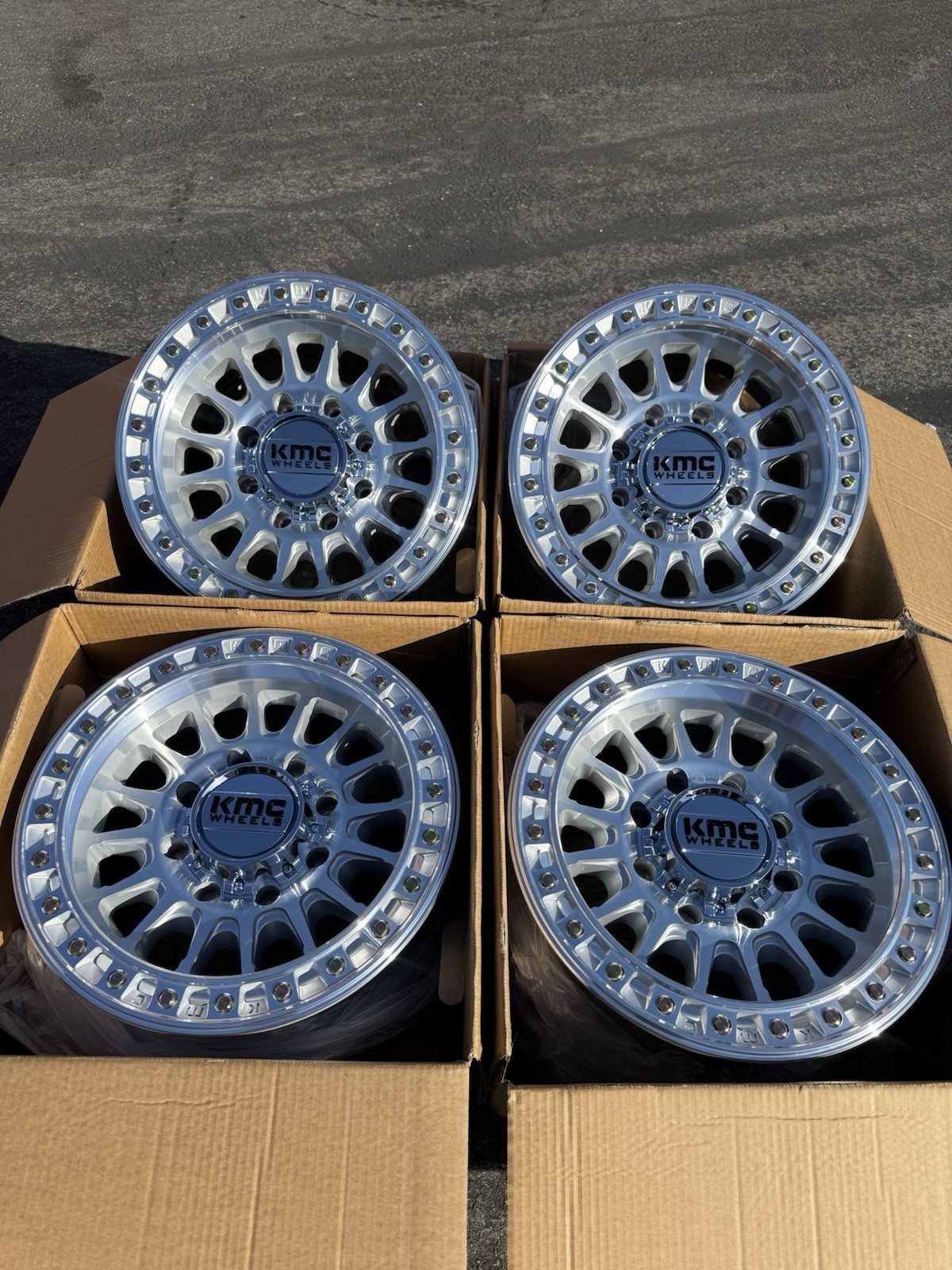 Set of 4 KMC KM552 IMS 18″ Machined Wheels 8×180