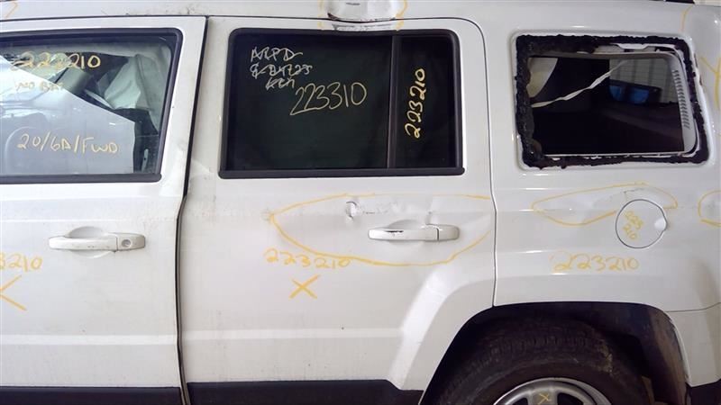 Engine ECM Classic Style Vertical Rear Door Handle Fits 13-17 COMPASS 950357