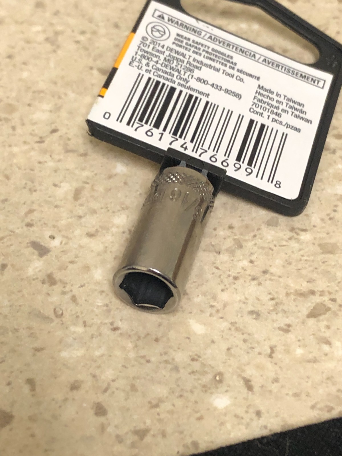 DeWalt 5/16 in. X 1/4 in. drive SAE 6 Point Socket 1 pc