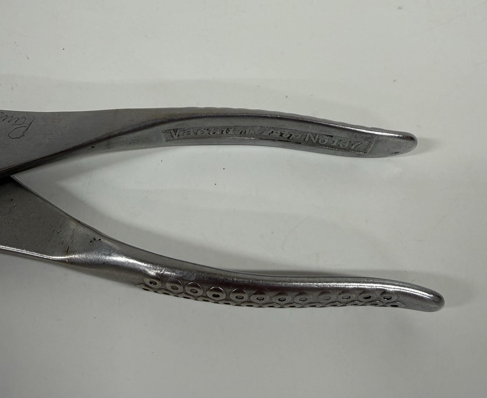 Snap On Tools USA Vacuum Grip 7-1/2″ Pliers No 137 Nice