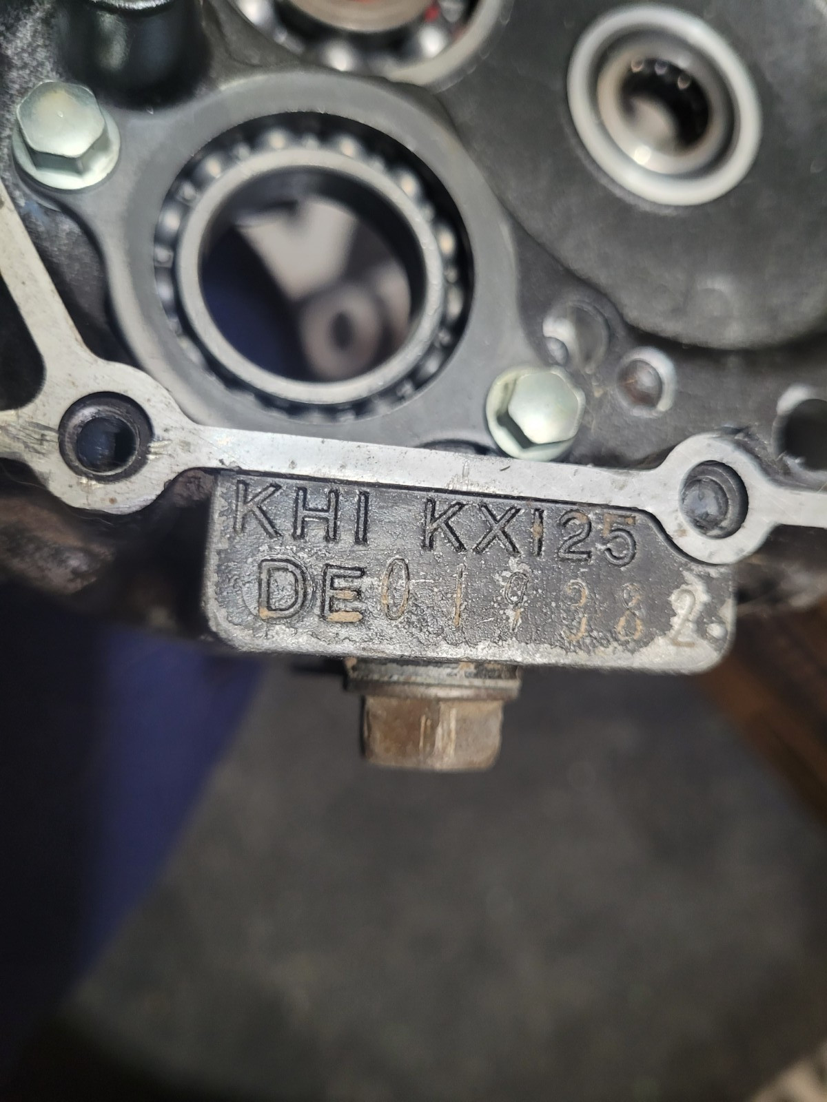 1985 1986 1987 Kawasaki KX125 KX 125 Right left Crankcase Crank Case 14001-5184