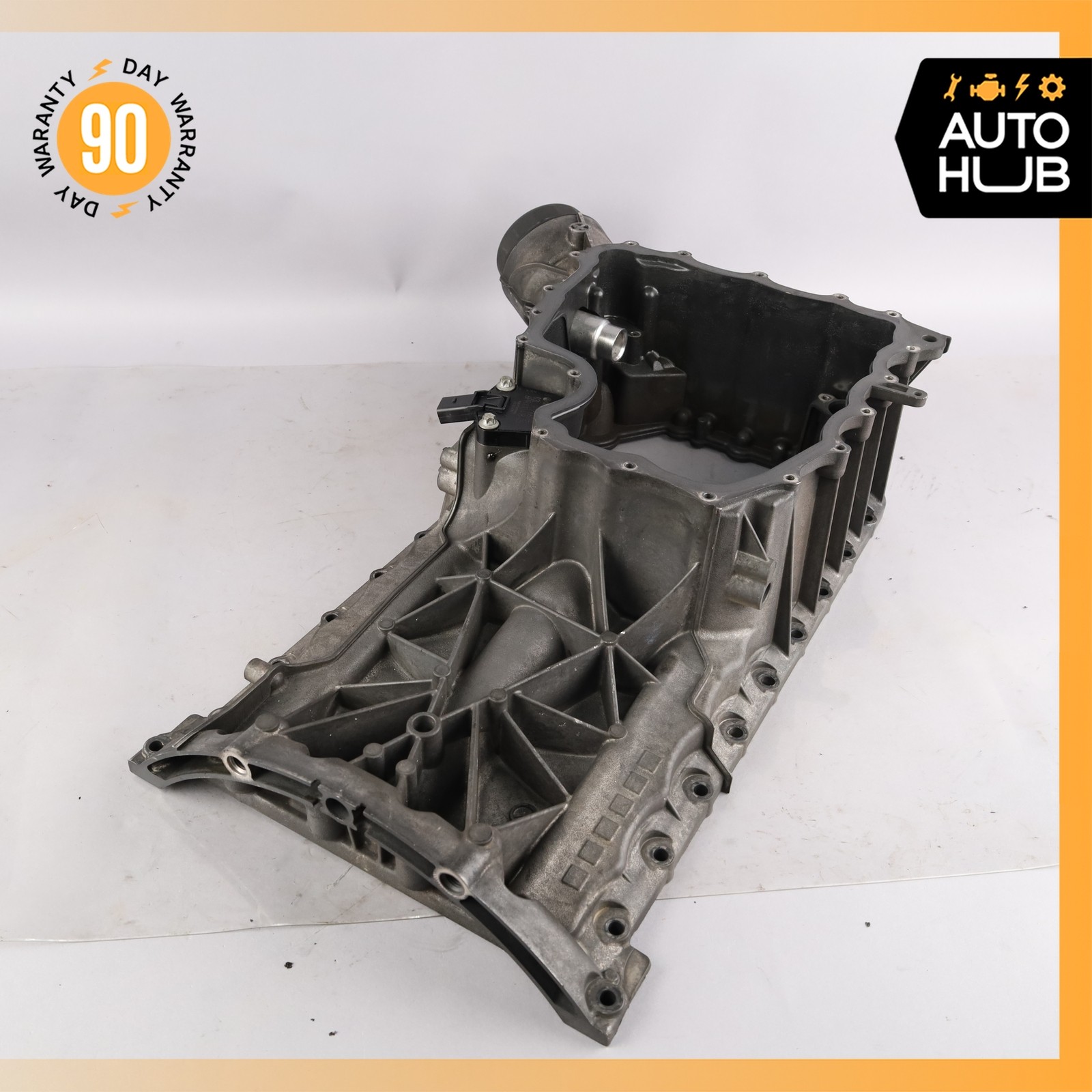 11-14 Porsche Cayenne S 958 GTS 4.8L V8 Engine Upper Oil Pan 94810707111 OEM