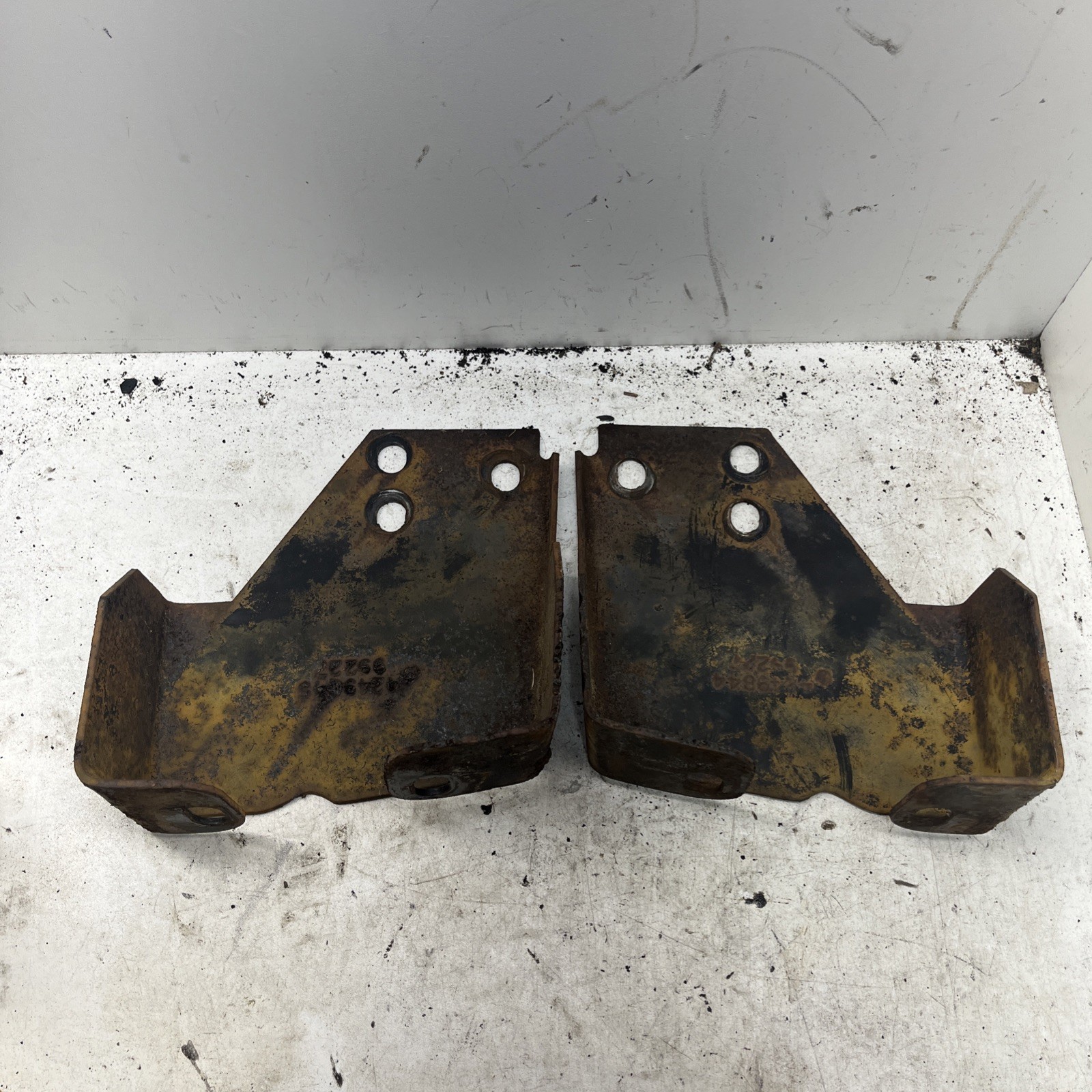 1987 1ST GEN DODGE RAM TRUCK FRONT BUMPER MOUNTING BRACKETS D150 D250