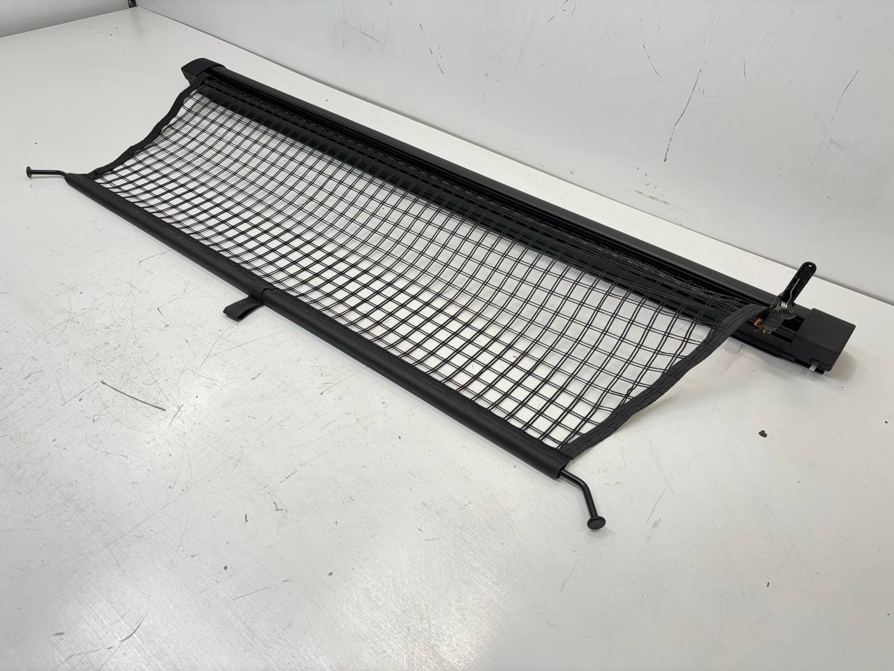 2011 Land Rover Range Rover Retractable Rear Cargo Trunk Pet Net Divider OEM
