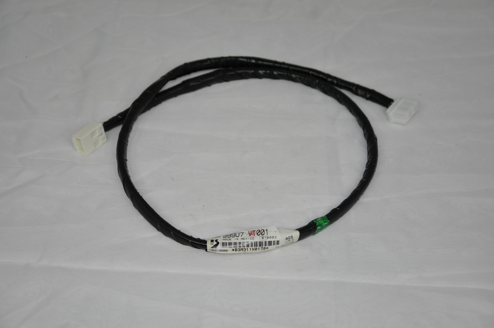 999U7-VT001 Nissan Ipod Harness “J” NEW OEM!!! 999U7VT001