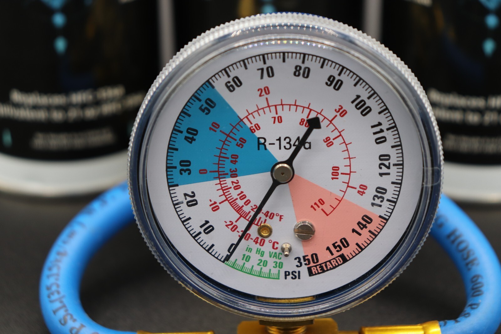 Enviro-Safe Auto A/C R134a Replacement Refrigerant with Stop Leak 8oz can Gauge