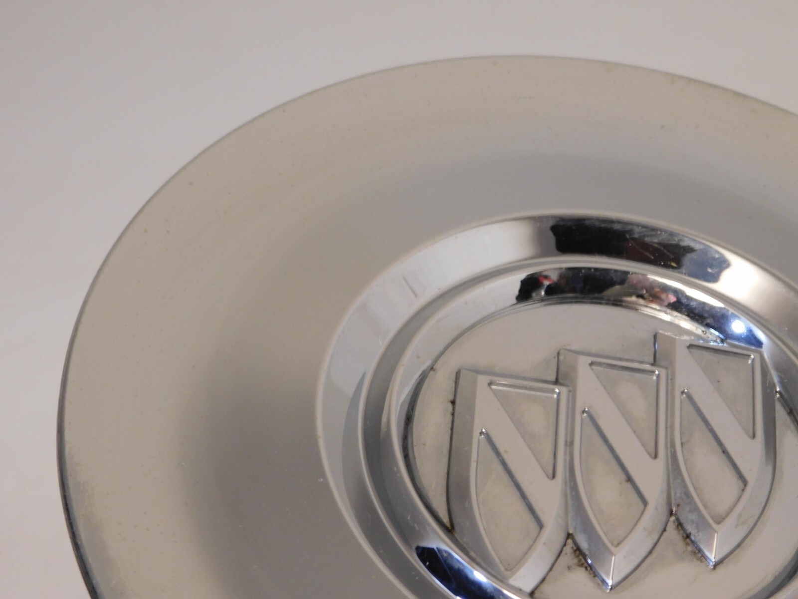 1) ONE 2010-2017 BUICK ENCLAVE Chrome Wheel Center Hub Cap Hubcap 9597721