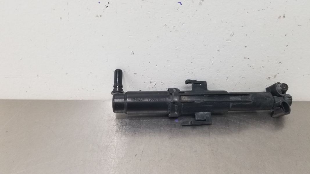 16 BMW M6 F12 HEADLIGHT LAMP WASHER LEFT DRIVER