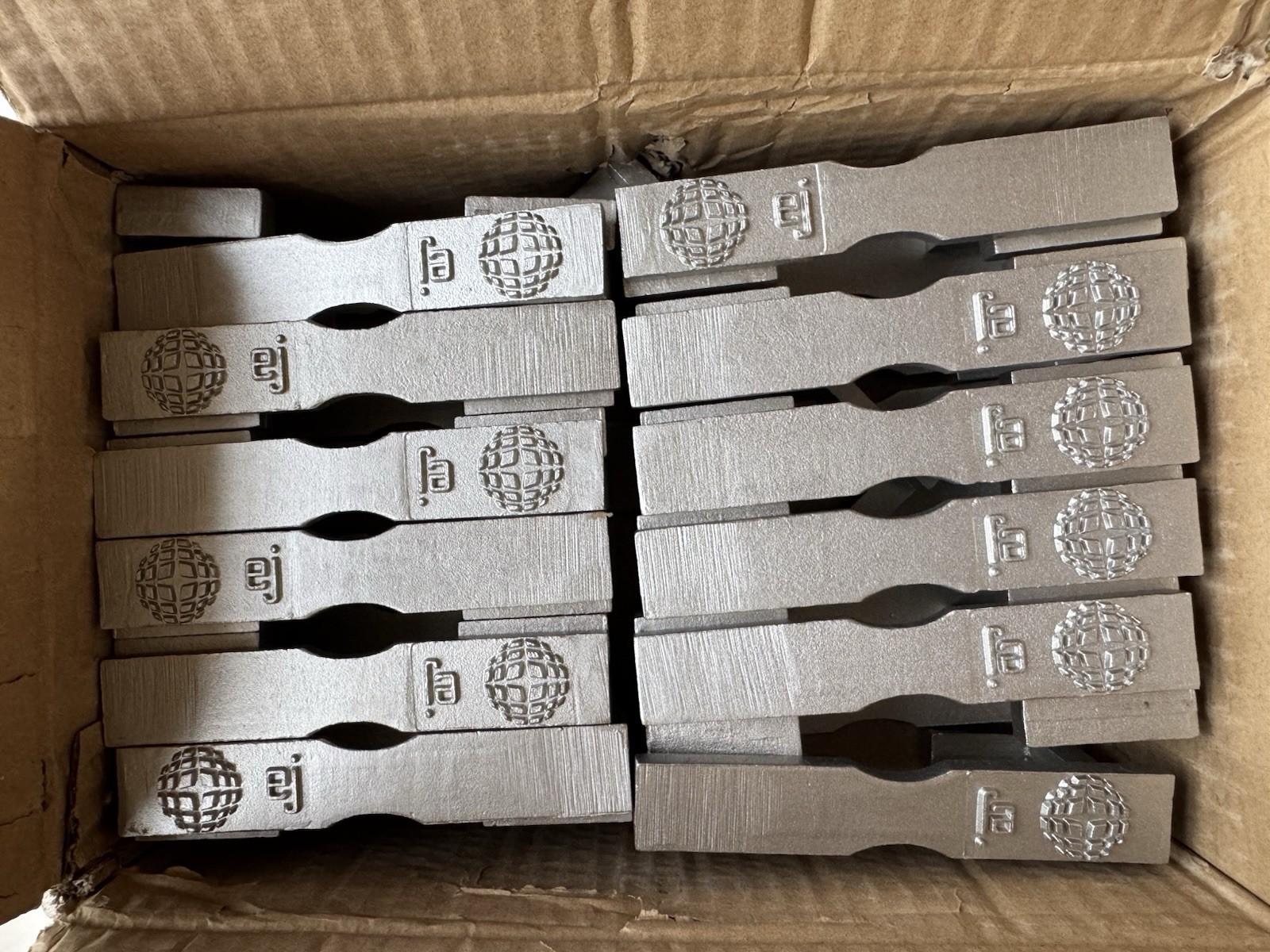 Heavy Duty Lift Handle w/EJ Logo 316SS – 28cm x 17.5cm x 9.5cm – 25 Count