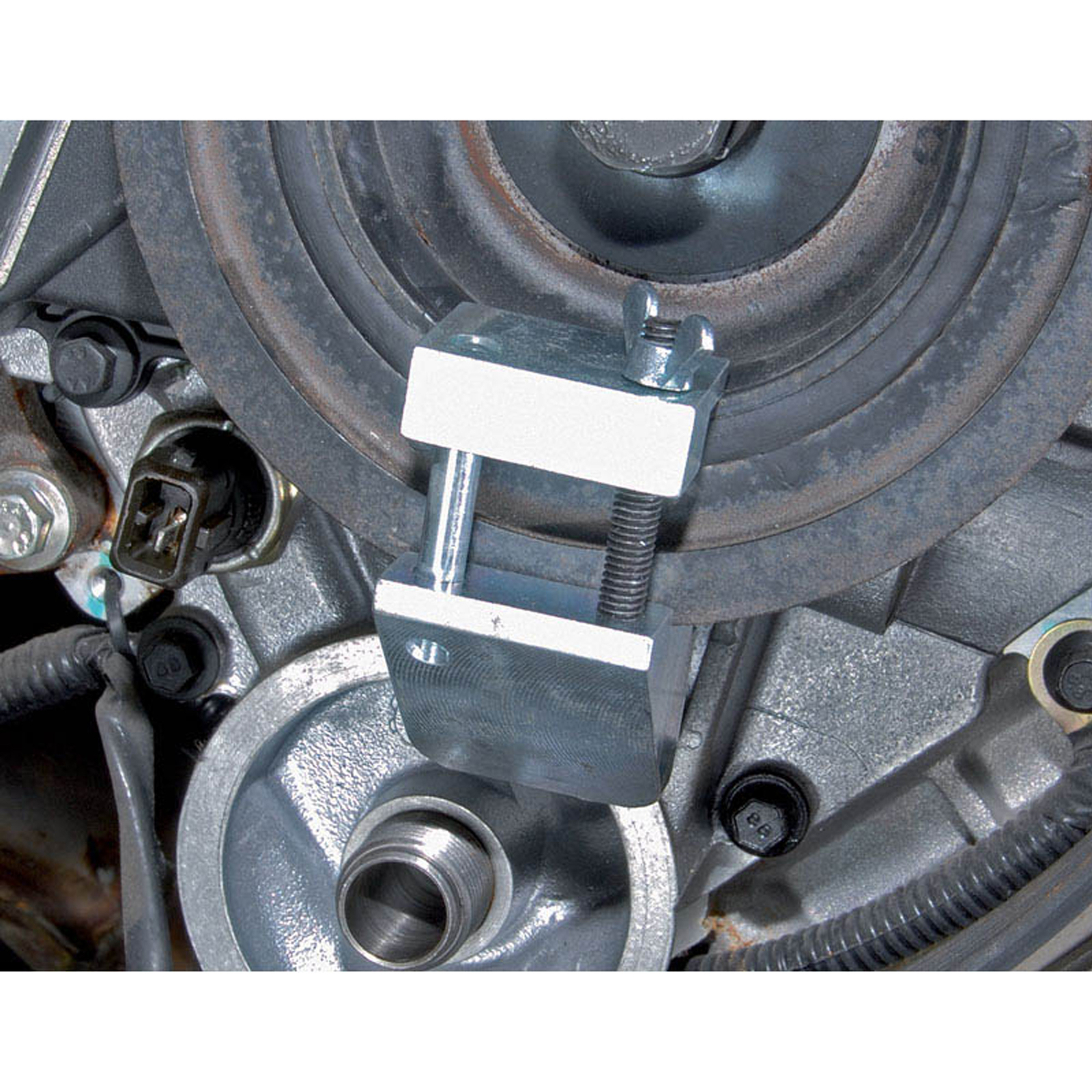 Auto Auxiliary Elasticated Stretch Ribbed Pulley Drive Belt Removal Installation