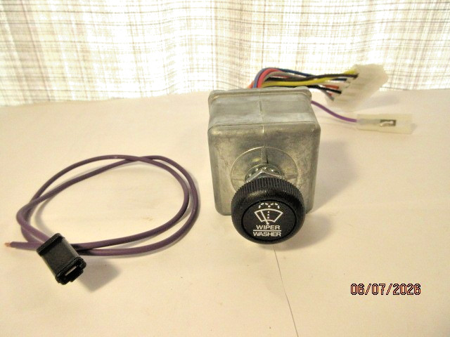 Cole Hersee 75601-14-BX 12V Dual Wiper Switch with Knob (No Wwc Dyn-Brk)