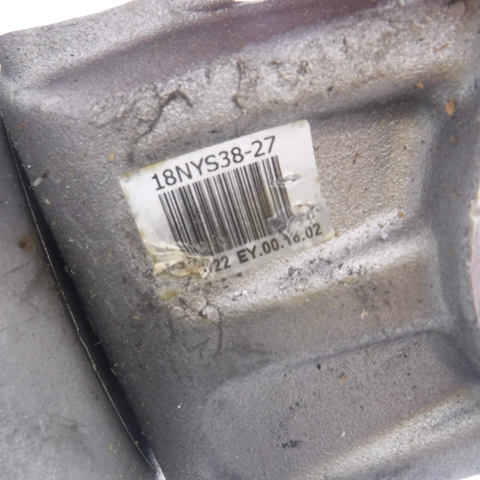 Genuine OEM Meritor 18NYS38-27 Drive Shaft End Yoke 2.39″ Spline Dia 46 Splines