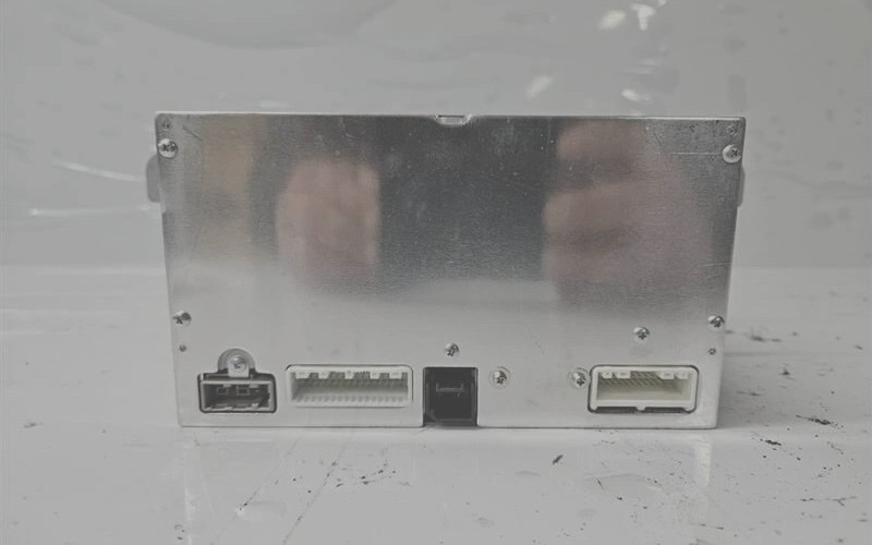 2015-2017 Nissan Sentra Radio Receiver Display Screen AM-FM-stereo-CD OEM