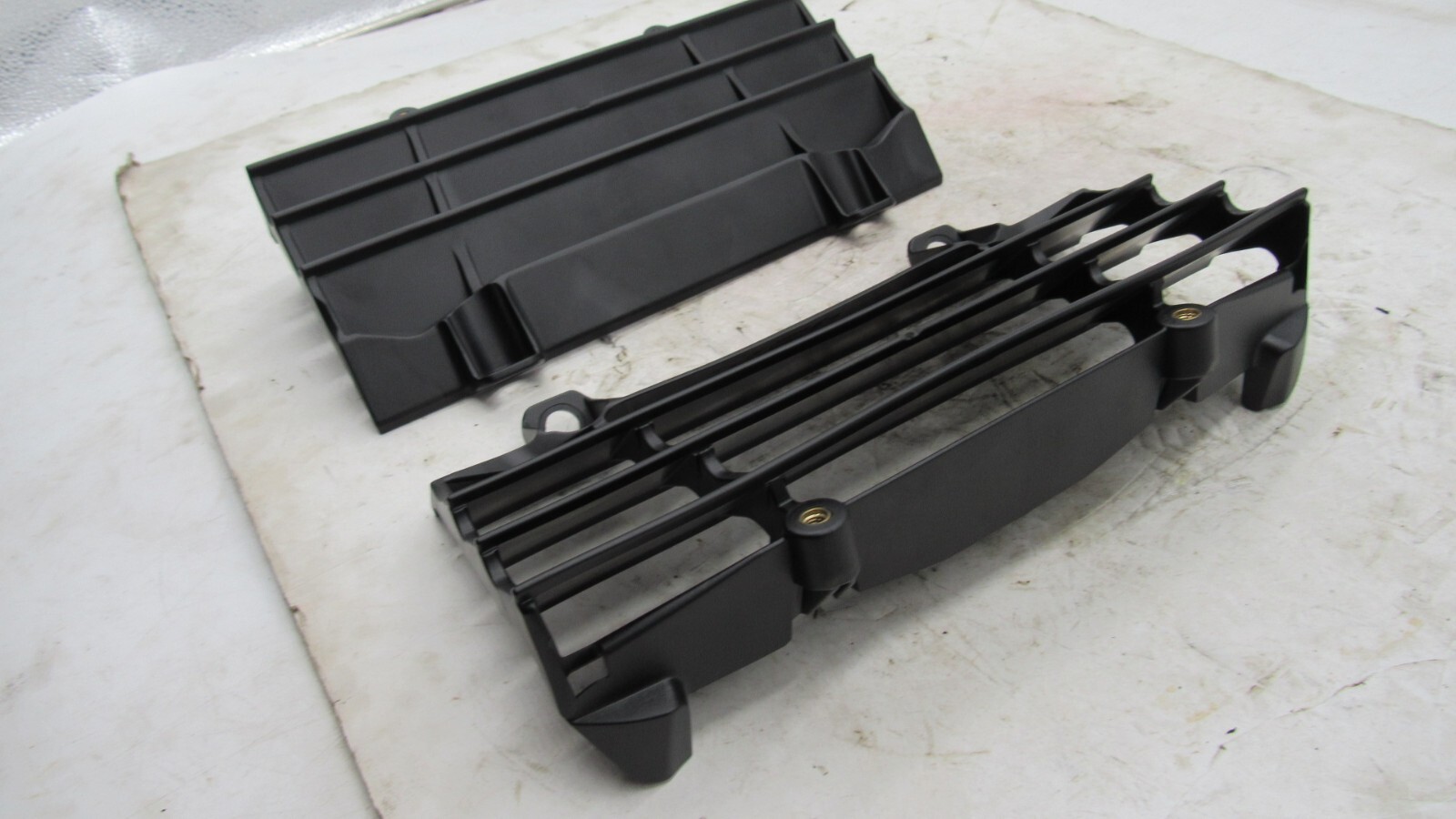 2020 HUSQVARNA FE350S FE350 S OEM LEFT & RIGHT RADIATOR PROTECTOR GUARDS
