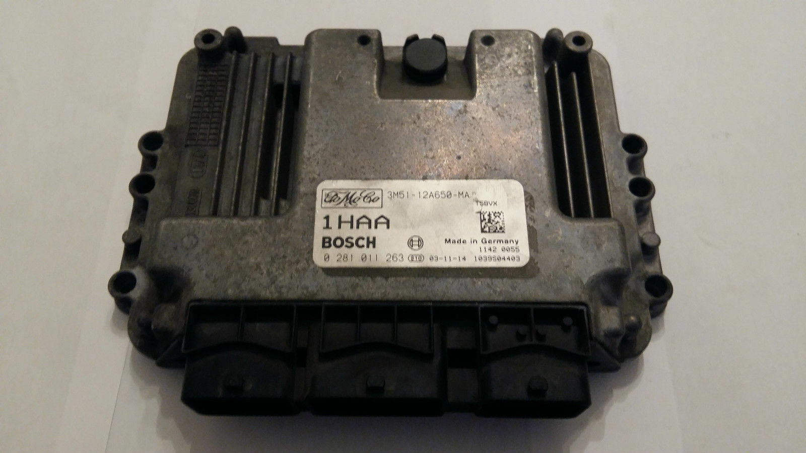 Ford Engine Control Unit 3M5112A650MA 3M51-12A650-MA 1039S04403 0281011263