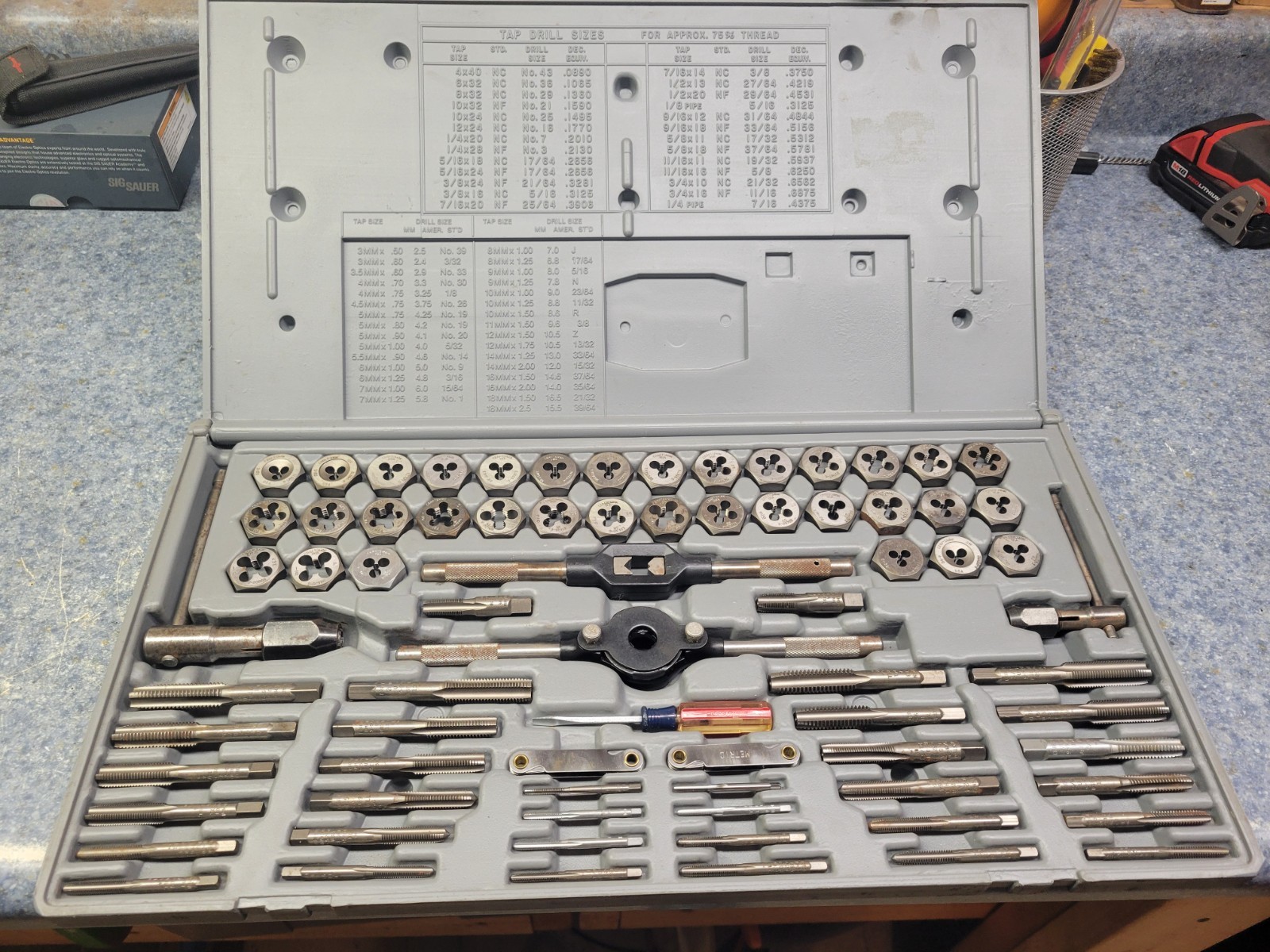 Craftsman USA 75-Piece SAE & Metric Tap and Die Set No 52377 (read description)