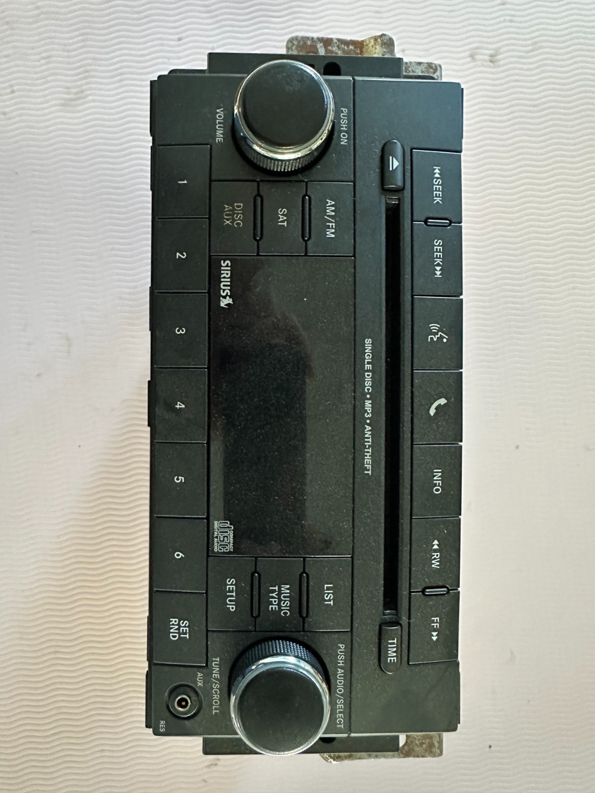 USED OEM 2007–17 Jeep Dodge Chrysler RES Radio CD MP3 AUX Sirius – Plug and Play