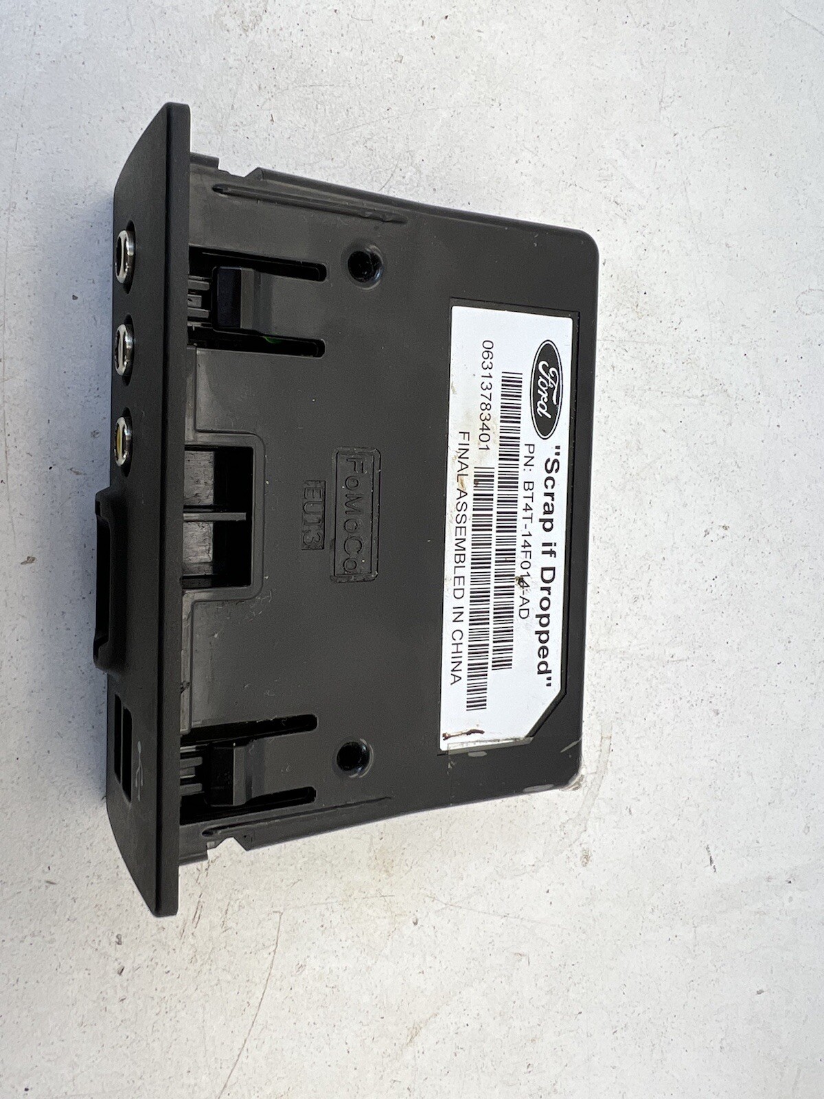 2013-206 Ford Taurus USB Media Control Module OEM.