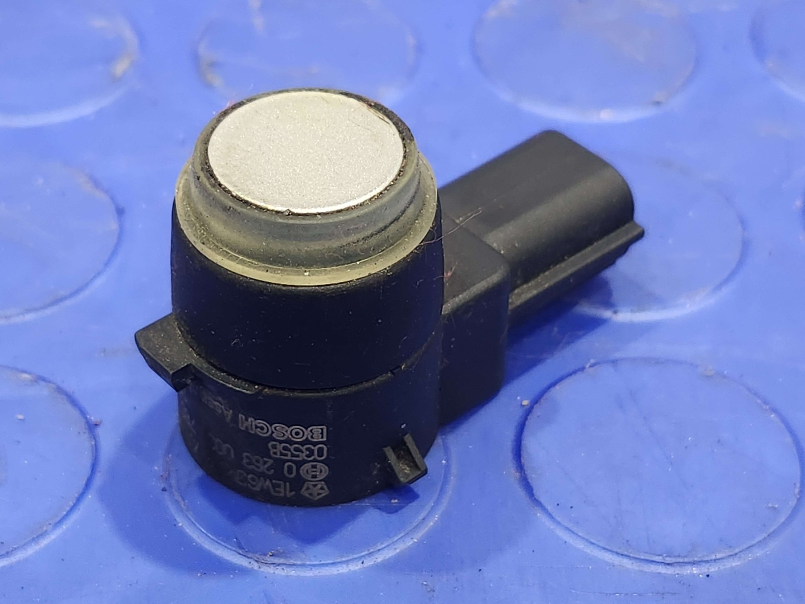 09-15 Jeep Grand Cherokee Rear Park Assist Sensor Silver PS2 OEM 1EW63TZZAA