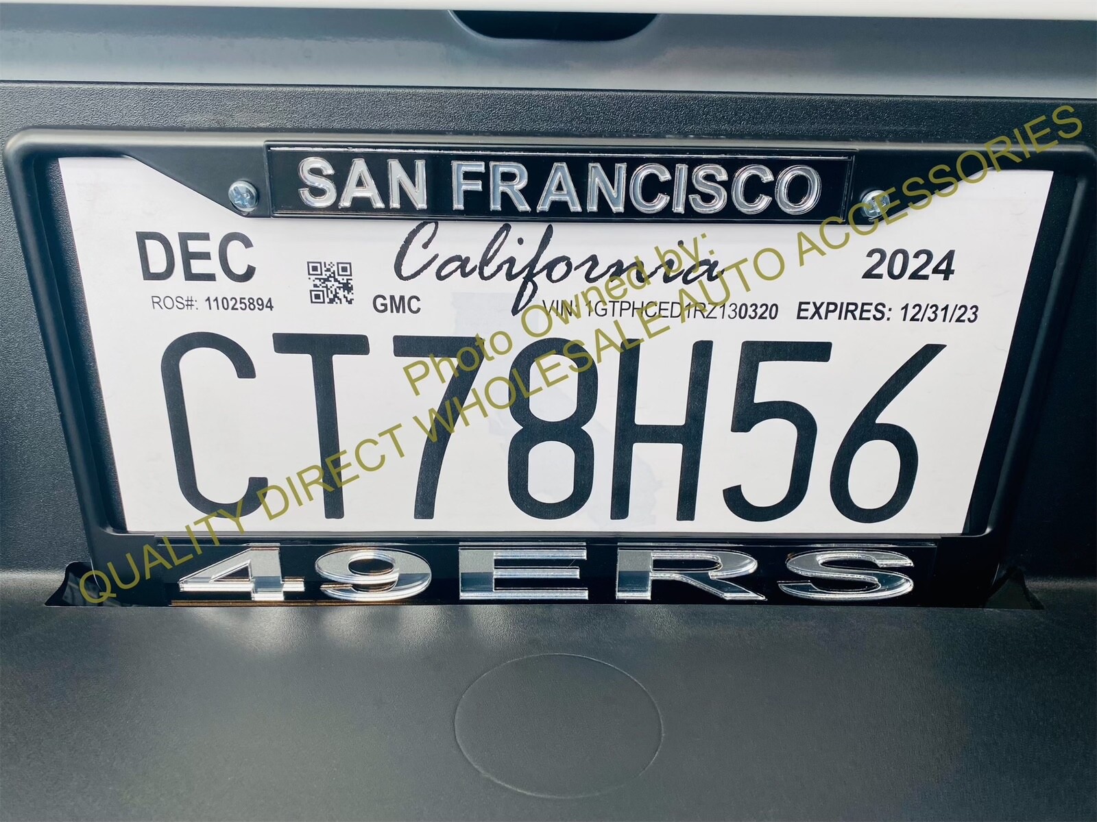 San Francisco 49ers BLACK License Plate Frame With CHROME Mirrored Lettering