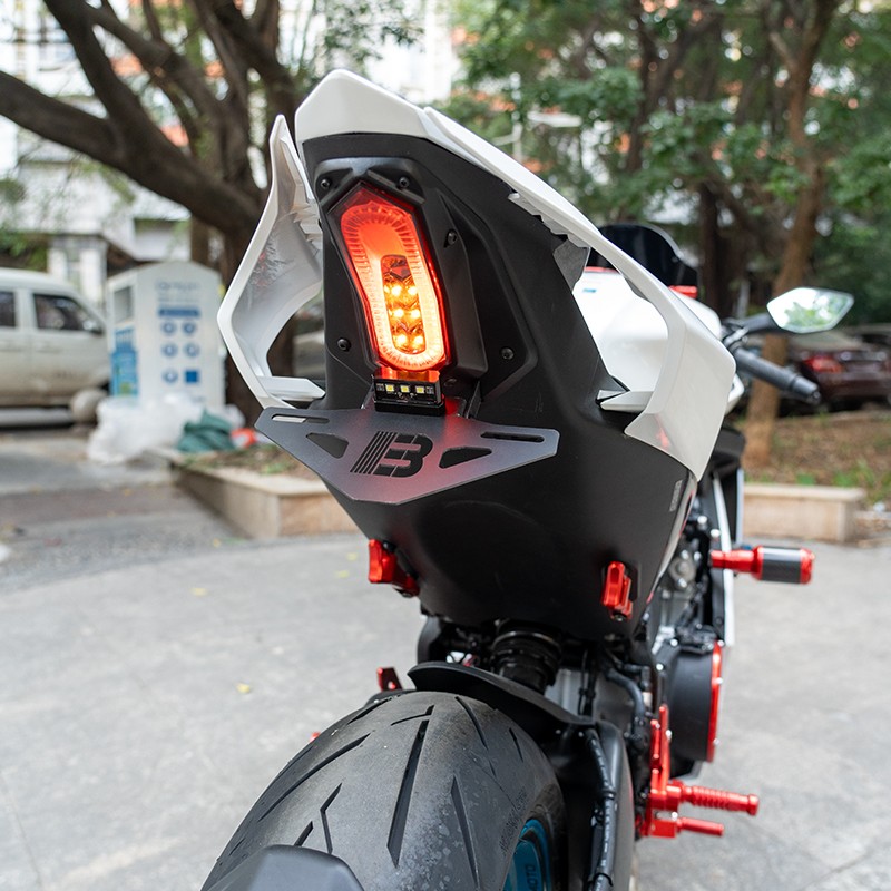 For CF-moto 675SR-R 675SS 675NK 675SR-S LED Tail Light License Plate Holder