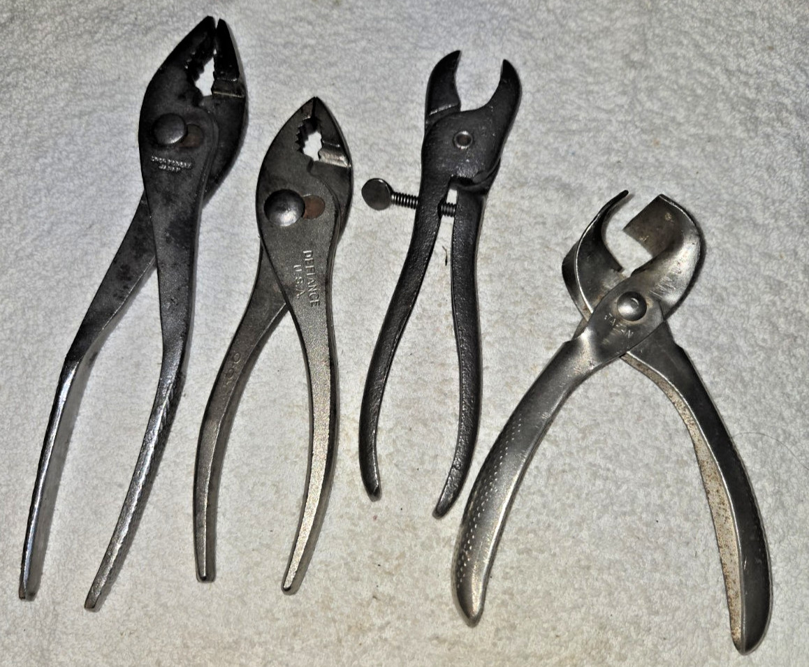 Lot Of 4 Hand Tools – 2 Slip-Joint Pliers, Skinning Pliers, Hog Ring Pliers