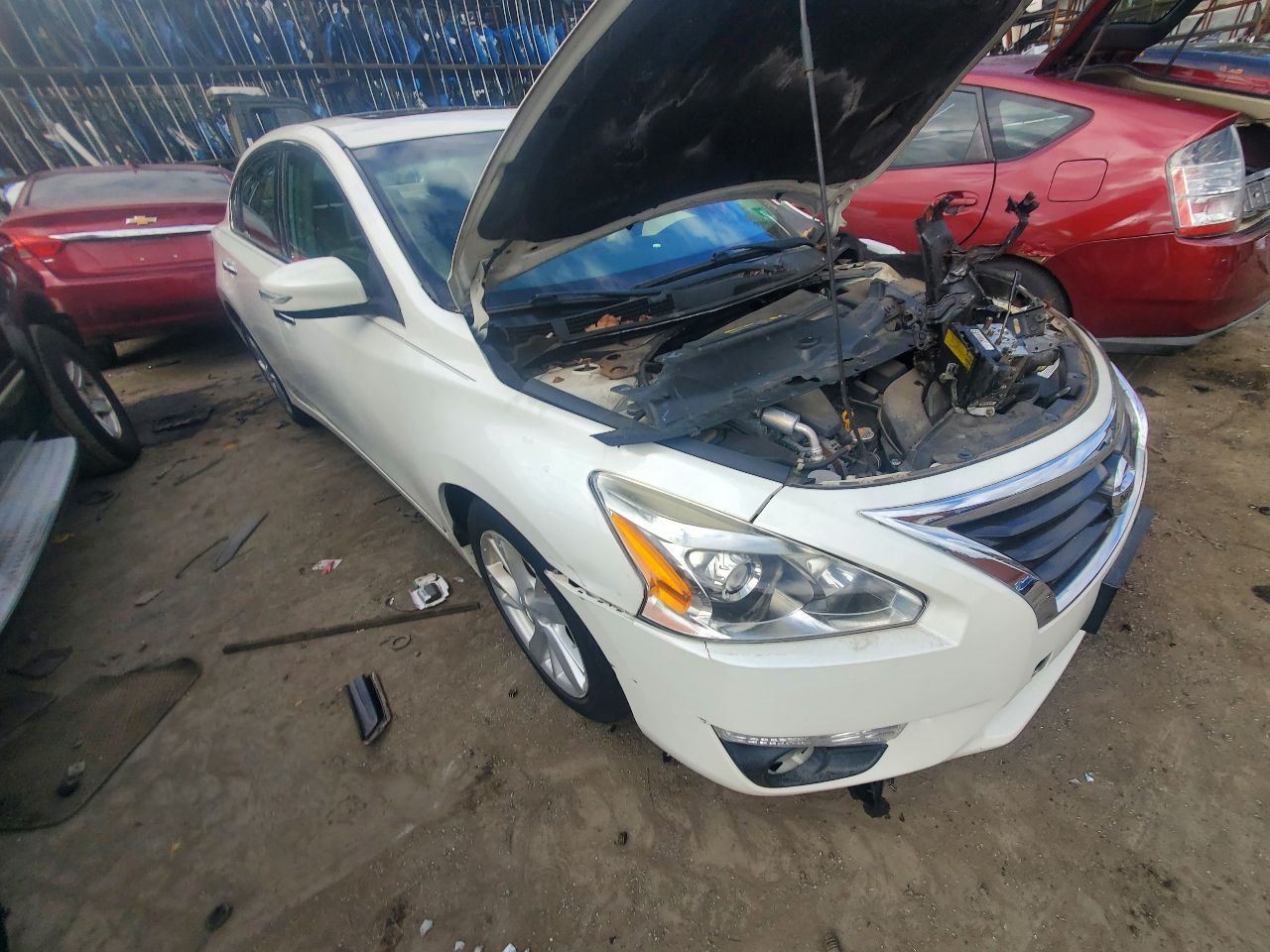 Driver Side View Mirror Power Sedan Non-heated Fits 13-18 ALTIMA 382491